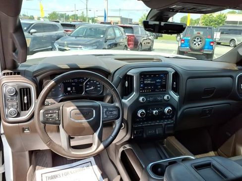 Used 2022 GMC Sierra 1500 Denali w/ Denali Premium Package AWD/4WD image 16