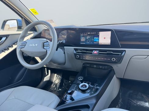 Used 2023 Kia Niro Wind w/ Wind Preserve Package FWD image 14