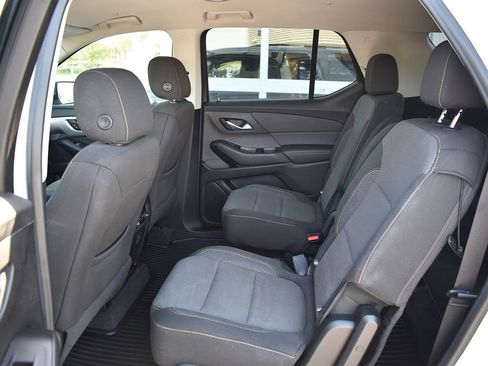 Used 2019 Chevrolet Traverse LT AWD/4WD image 6
