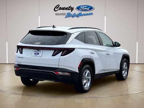Used 2023 Hyundai Tucson SEL FWD image 7