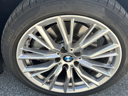 Used 2023 BMW 330i xDrive Sedan w/ Premium Package AWD/4WD image 15
