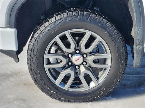 Used 2020 GMC Sierra 1500 AT4 w/ AT4 Premium Package image 10