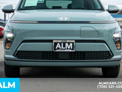 Used 2025 Hyundai Kona SEL image 7