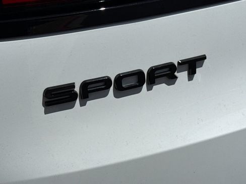 Used 2025 Land Rover Range Rover Sport SE AWD/4WD image 27