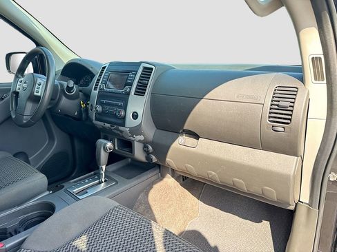 Used 2017 Nissan Frontier SV RWD image 28