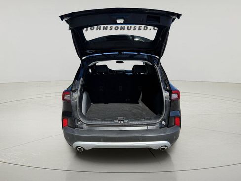 Used 2025 Ford Escape Platinum AWD/4WD image 9