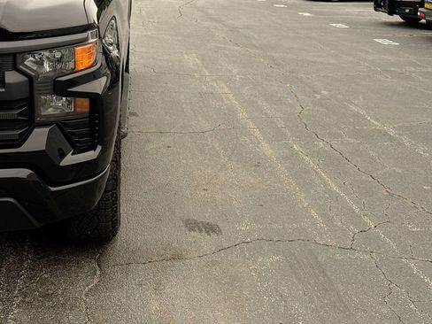 Used 2025 Chevrolet Silverado 1500 Custom Trail Boss AWD/4WD image 10