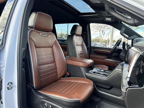 Used 2024 GMC Sierra 2500 Denali Ultimate image 23