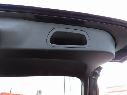 Used 2025 Chevrolet Trax LT w/ LT Convenience Package image 19