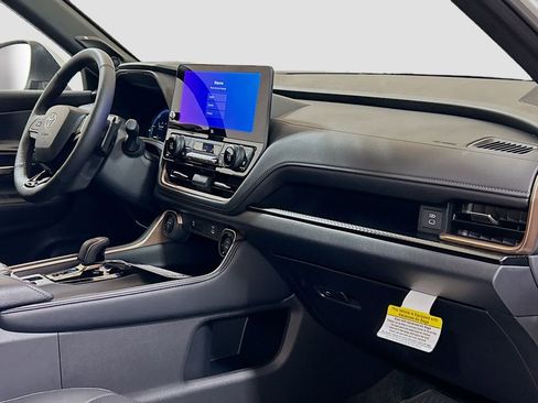 New 2026 Toyota Grand Highlander AWD Hybrid image 31