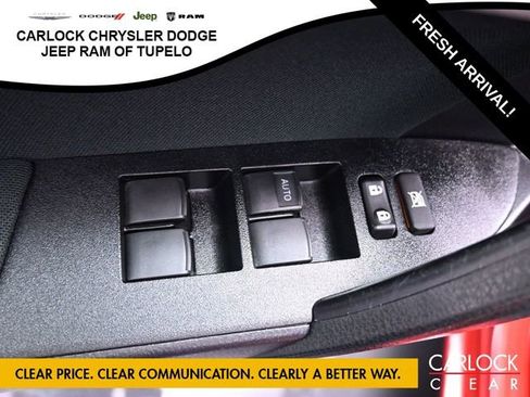 Used 2018 Toyota Corolla L image 12