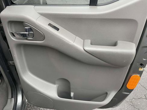 Used 2008 Nissan Frontier SE w/ SE Value Truck Pkg image 42