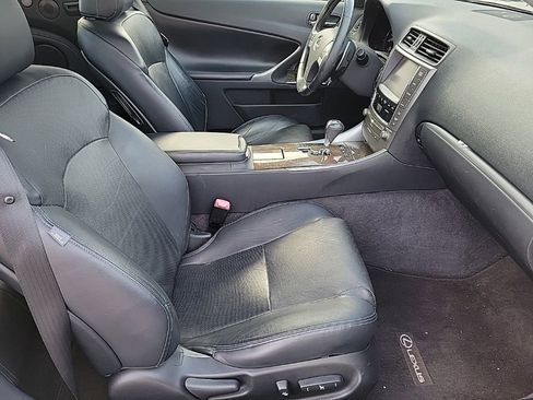 Used 2013 Lexus IS 250C image 19