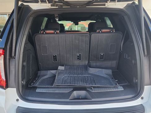 Certified 2024 GMC Yukon Denali Ultimate w/ LPO, Floor Liner Package AWD/4WD image 26