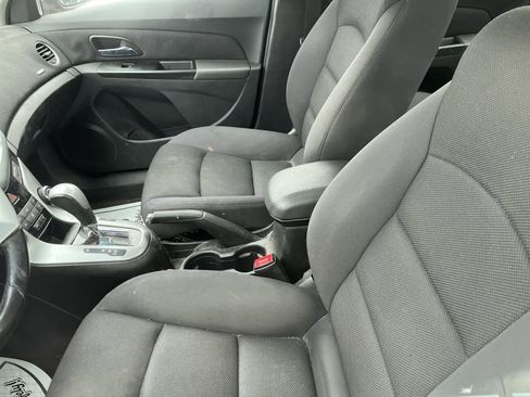 Used 2014 Chevrolet Cruze LT w/ RS Package image 23