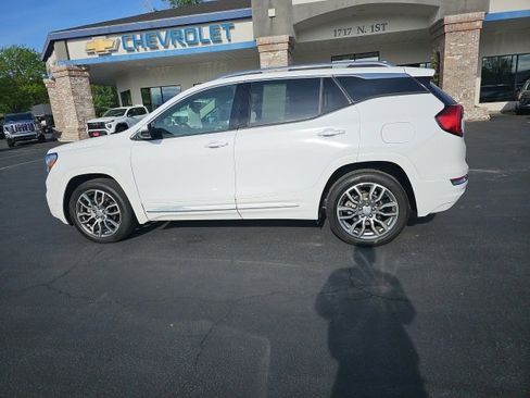 Used 2022 GMC Terrain Denali image 49