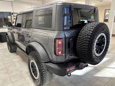 Used 2022 Ford Bronco Badlands w/ Sasquatch Package image 2