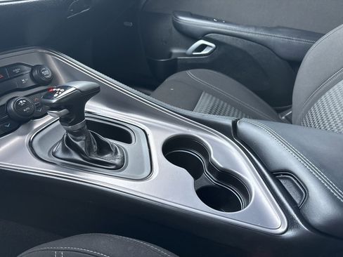 Used 2023 Dodge Challenger SXT image 18