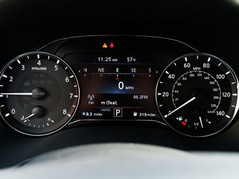 Used 2024 INFINITI QX80 Luxe image 21