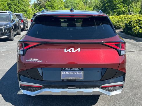 Certified 2024 Kia Sportage SX image 4