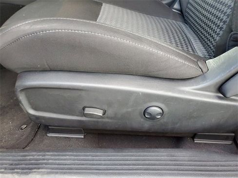 Used 2022 Dodge Challenger GT image 12