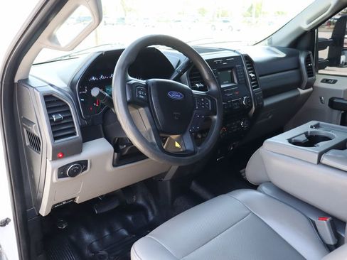 Used 2017 Ford F450 XL w/ Power Equipment Group RWD image 25