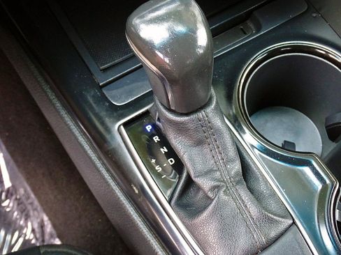 Used 2020 Toyota Camry SE FWD image 30
