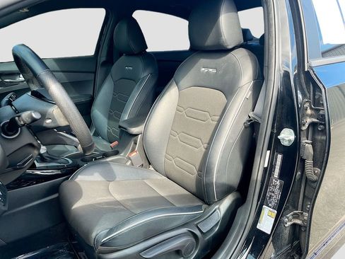 Certified 2023 Kia Forte GT-Line FWD image 15