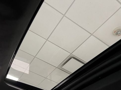 Used 2024 GMC Sierra 1500 Denali Ultimate image 45