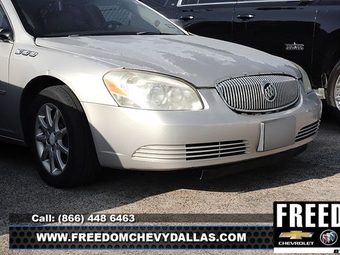 Used 2008 Buick Lucerne CXL FWD image 2