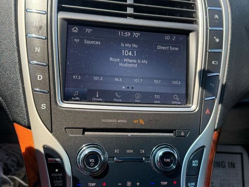 Used 2020 Lincoln Nautilus Reserve w/ Equipment Group 202A image 14