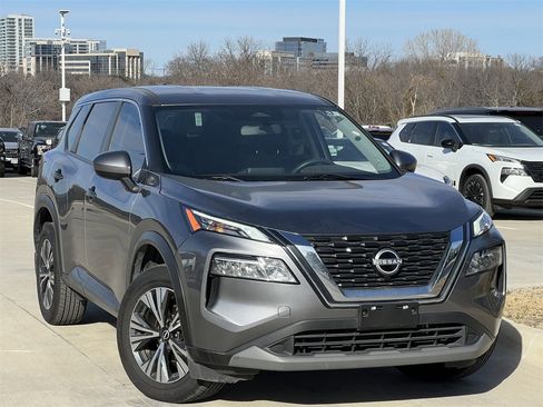 Certified 2023 Nissan Rogue SV image 2