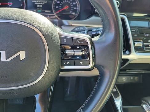 Used 2022 Kia Sorento SX AWD/4WD image 18
