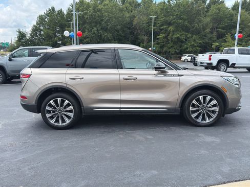Used 2020 Lincoln Corsair Reserve w/ Equipment Group 201A AWD/4WD image 4