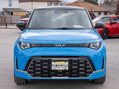 Used 2023 Kia Soul GT-Line image 2