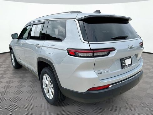 Used 2023 Jeep Grand Cherokee L Limited w/ Trailer Tow Group (B) AWD/4WD image 8