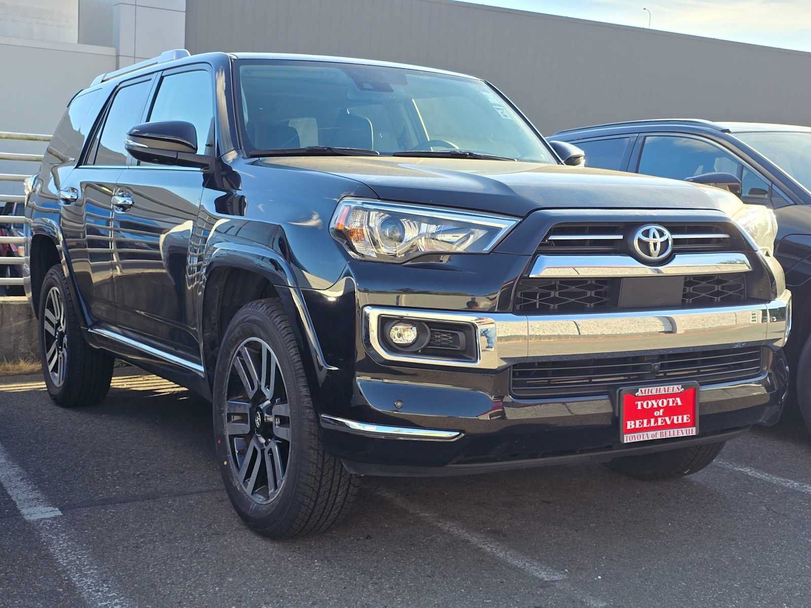 Certified 2022 Toyota 4Runner Limited AWD/4WD image 3
