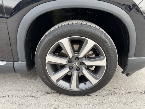 Used 2023 Honda Pilot Elite image 10