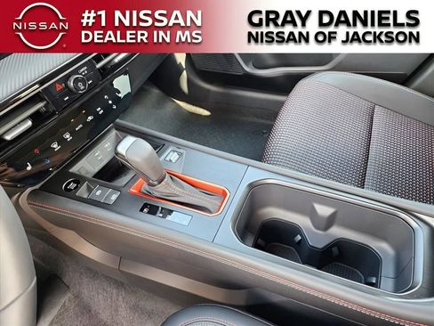 New 2025 Nissan Kicks SR w/ SR Premium Package AWD/4WD image 12