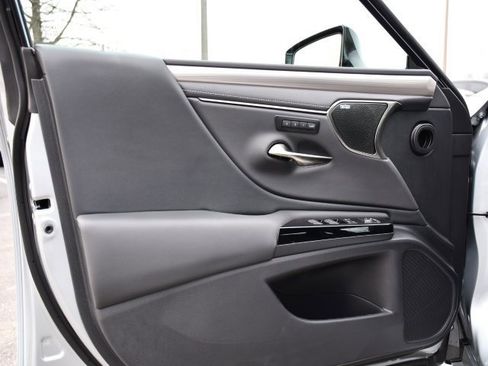 New 2025 Lexus ES 350 F Sport image 11