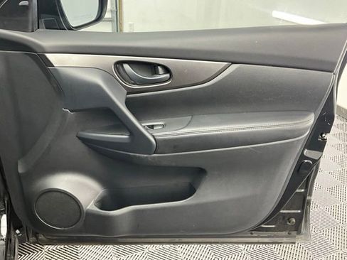Used 2020 Nissan Rogue Sport S FWD image 10