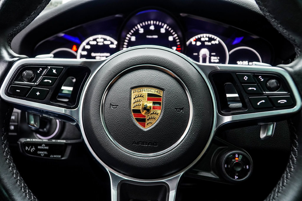 Used 2023 Porsche Cayenne Coupe AWD/4WD image 39