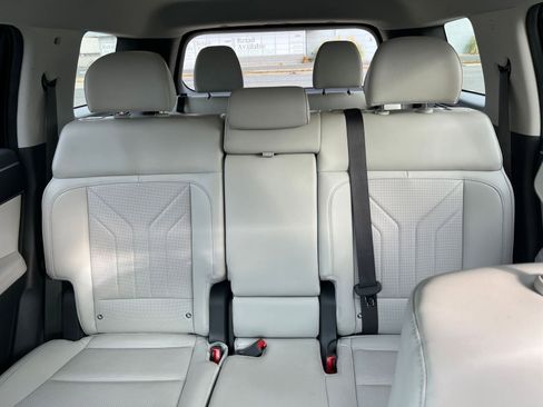 Used 2025 Hyundai Santa Fe SEL image 38