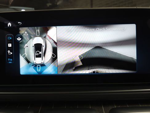 Used 2025 Mercedes-Benz Maybach GLS 600 4MATIC image 18