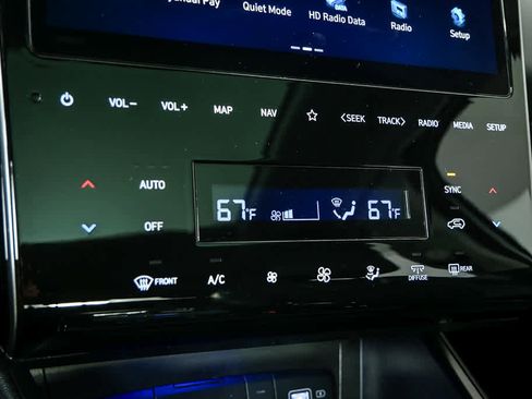 Certified 2024 Hyundai Tucson Limited image 9