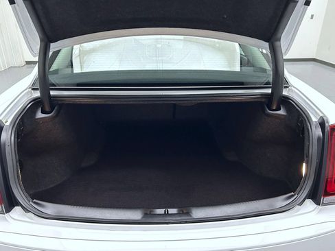 Used 2022 Chrysler 300 Touring L AWD/4WD image 21