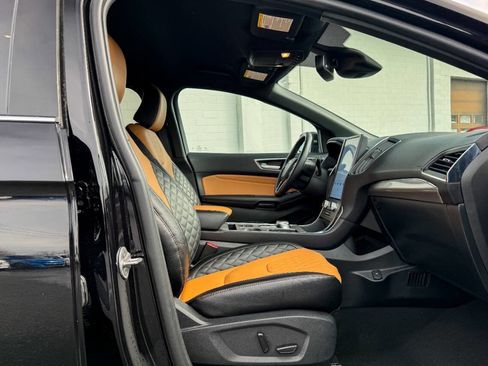Used 2024 Ford Edge Titanium w/ Titanium Elite Package image 10