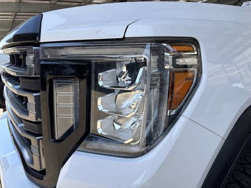 Used 2023 GMC Sierra 2500 AT4 w/ AT4 Preferred Package AWD/4WD image 14
