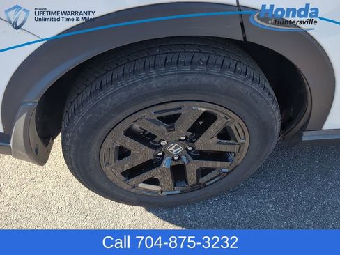 Used 2023 Honda CR-V LX image 10