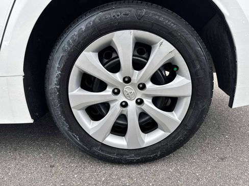 Used 2024 Toyota Corolla LE FWD image 12